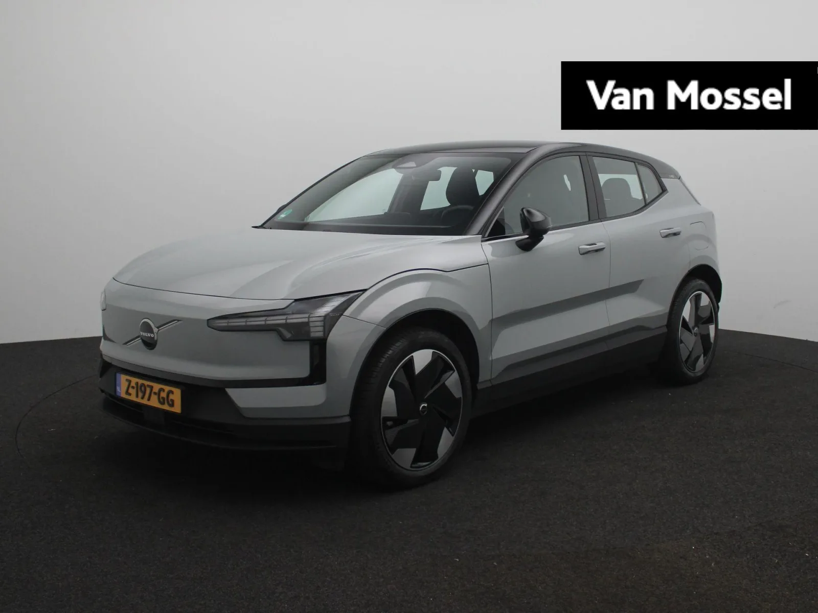 Volvo EX30 (2024) — foto 1