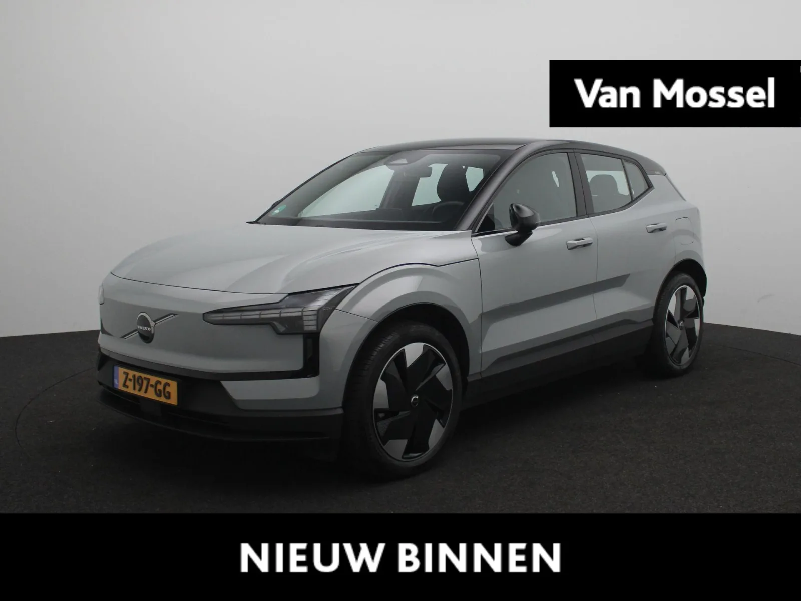 Volvo EX30 (2024) — foto 1