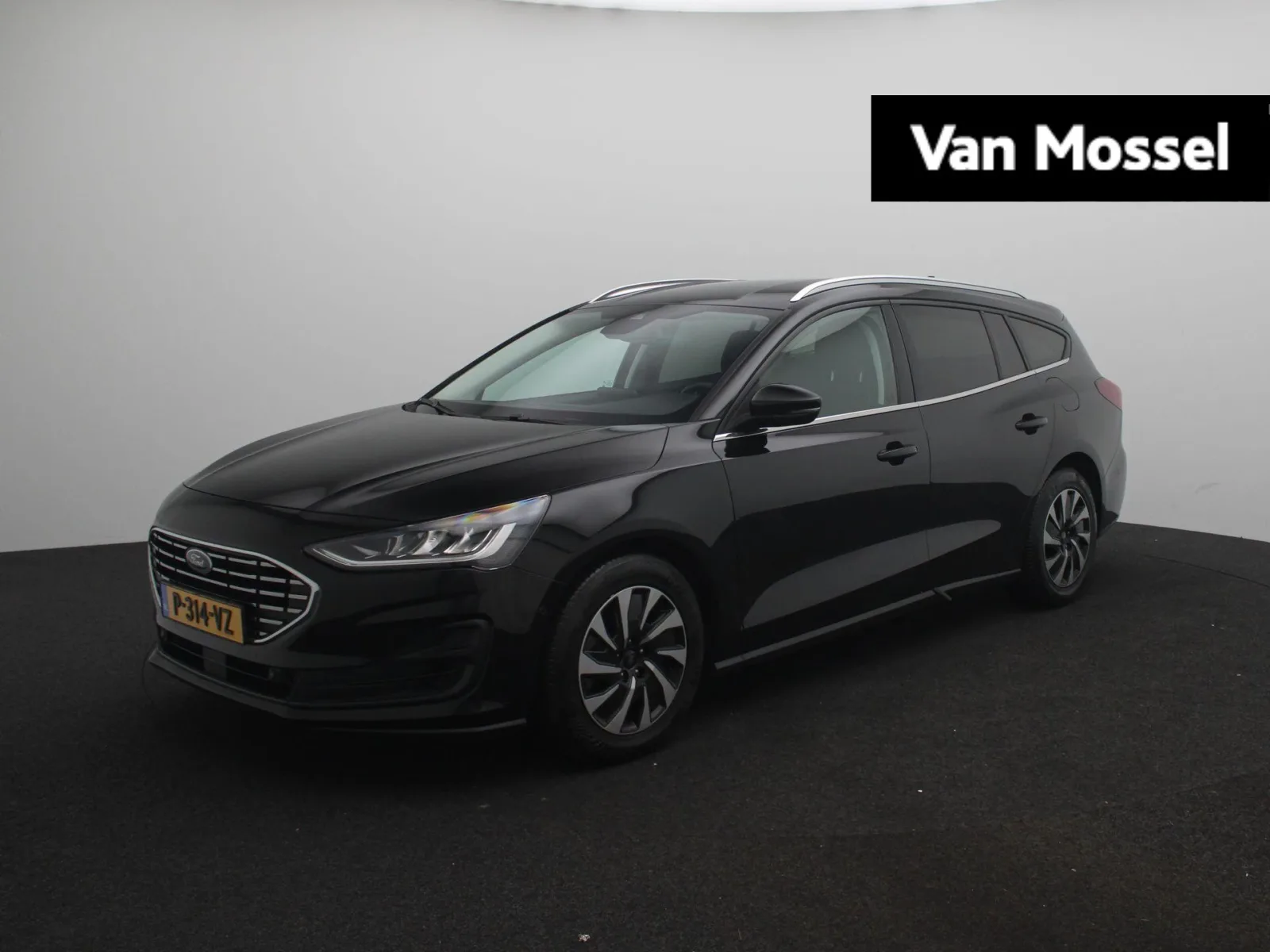 Ford Focus (2022) — foto 1