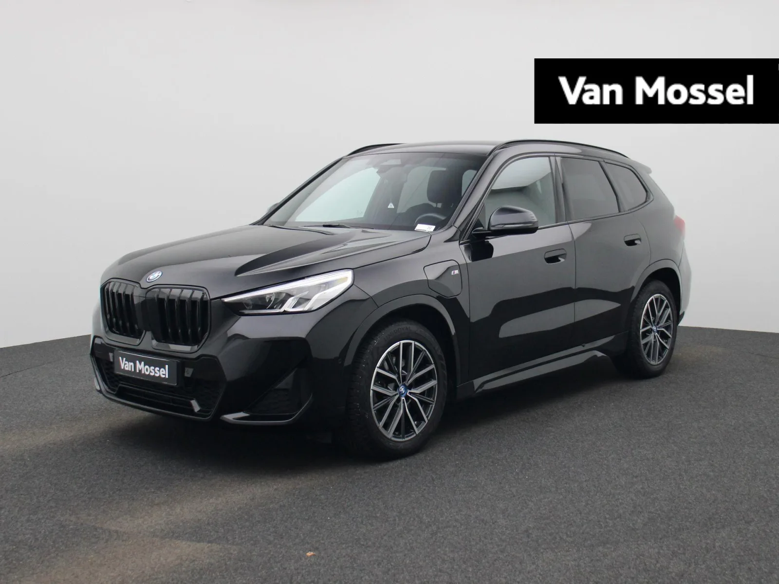 BMW X1 (2023) — foto 1