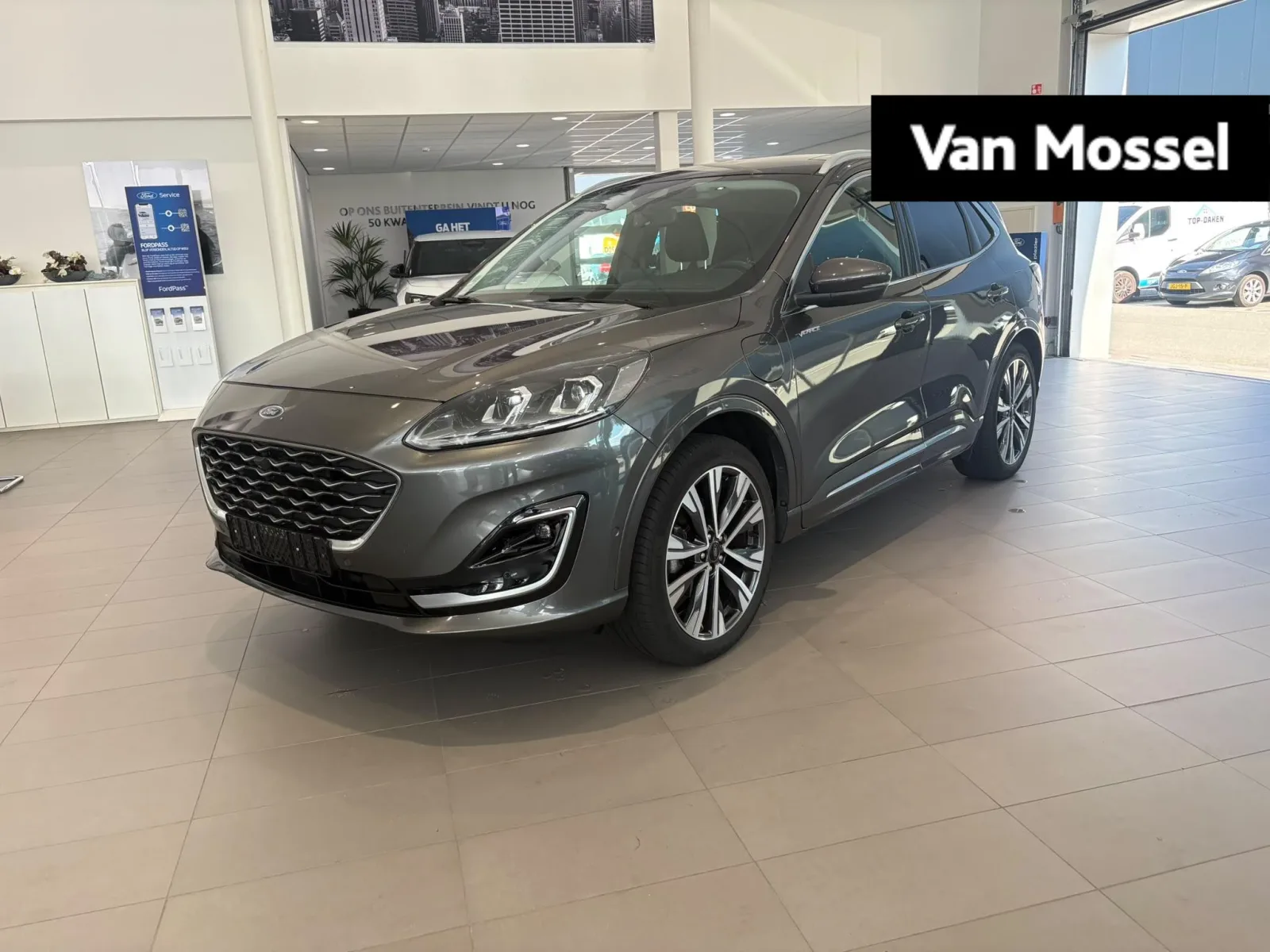 Ford Kuga (2022) — foto 1