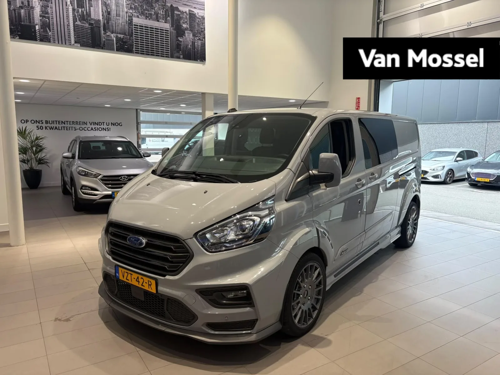 Ford Transit Custom (2024) — foto 1