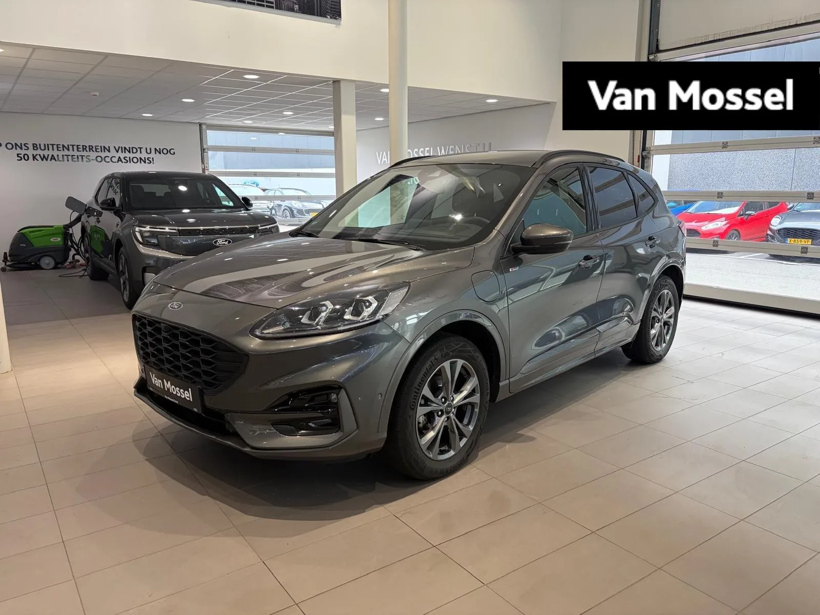 Ford Kuga (2022) — foto 1