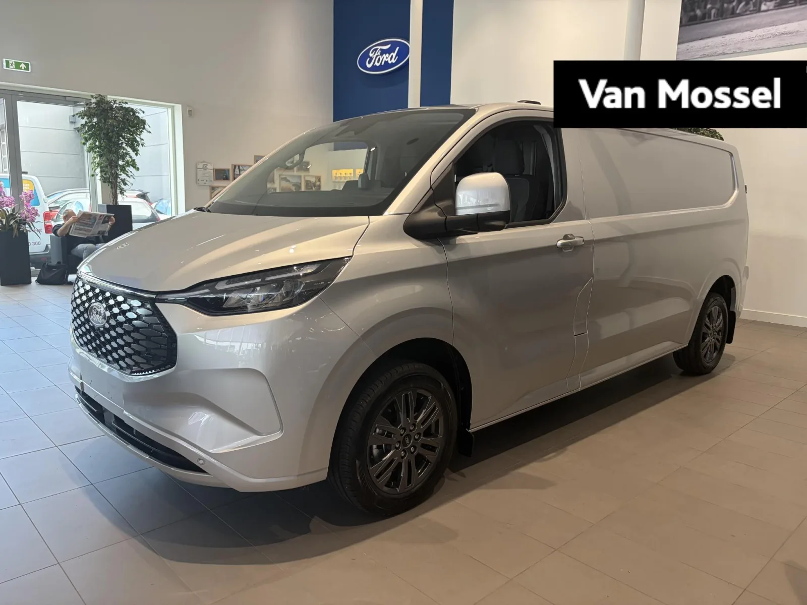 Ford E-Transit Custom (2026) — foto 1