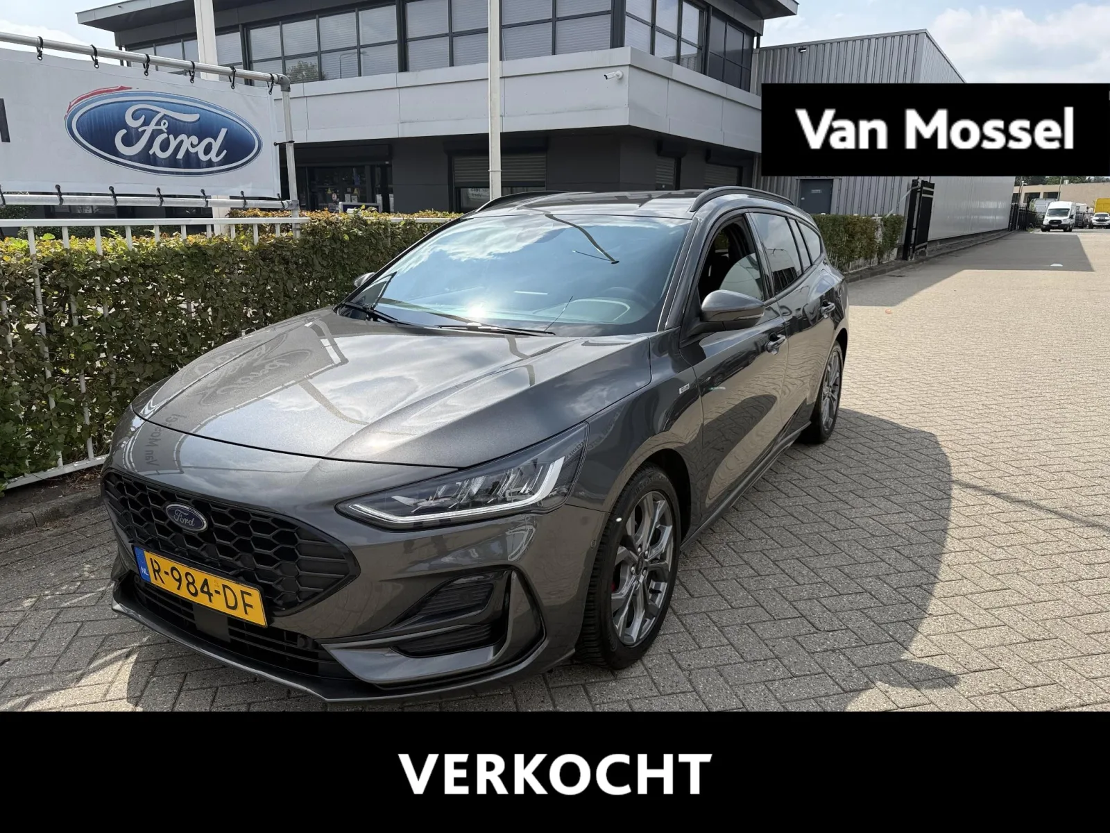Ford Focus (2022) — foto 1