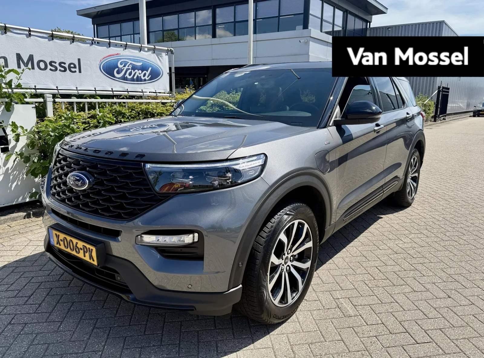 Ford Explorer (2024) — foto 1