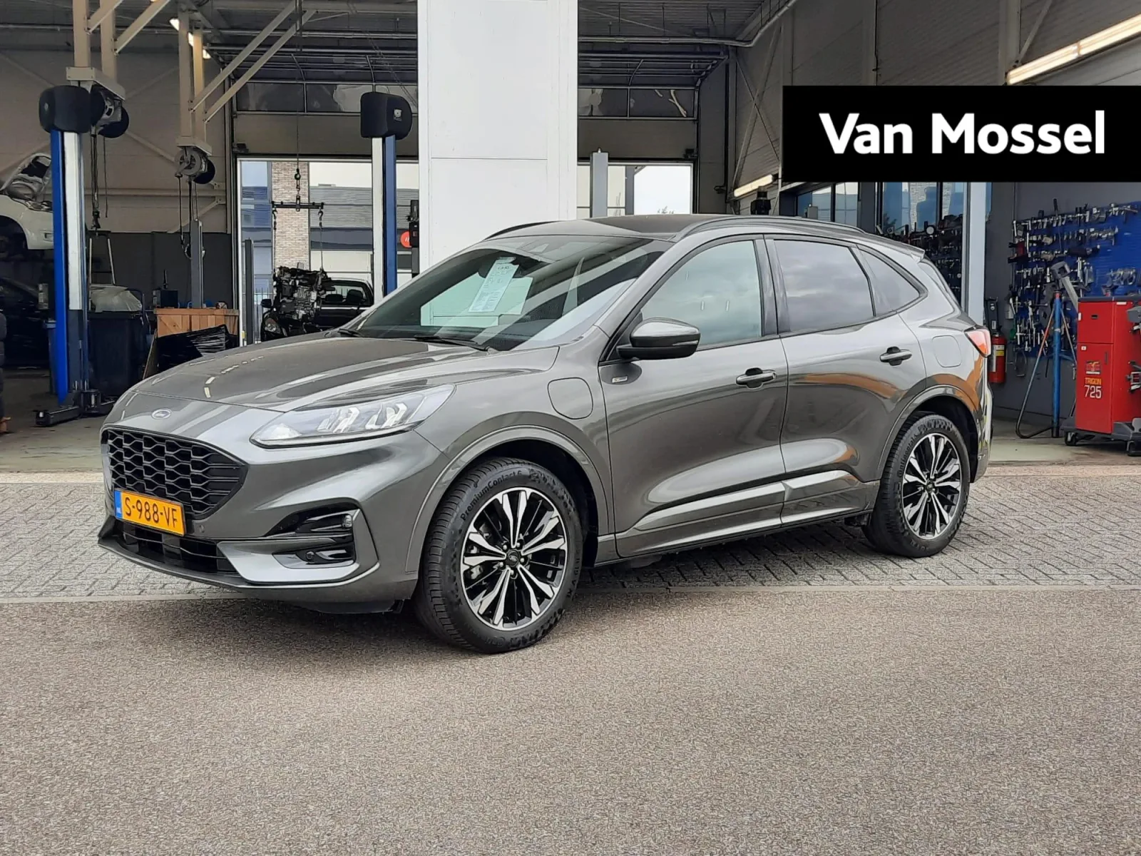 Ford Kuga (2023) — foto 1