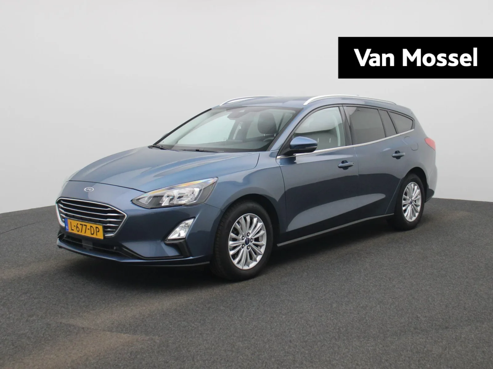 Ford Focus (2021) — foto 1