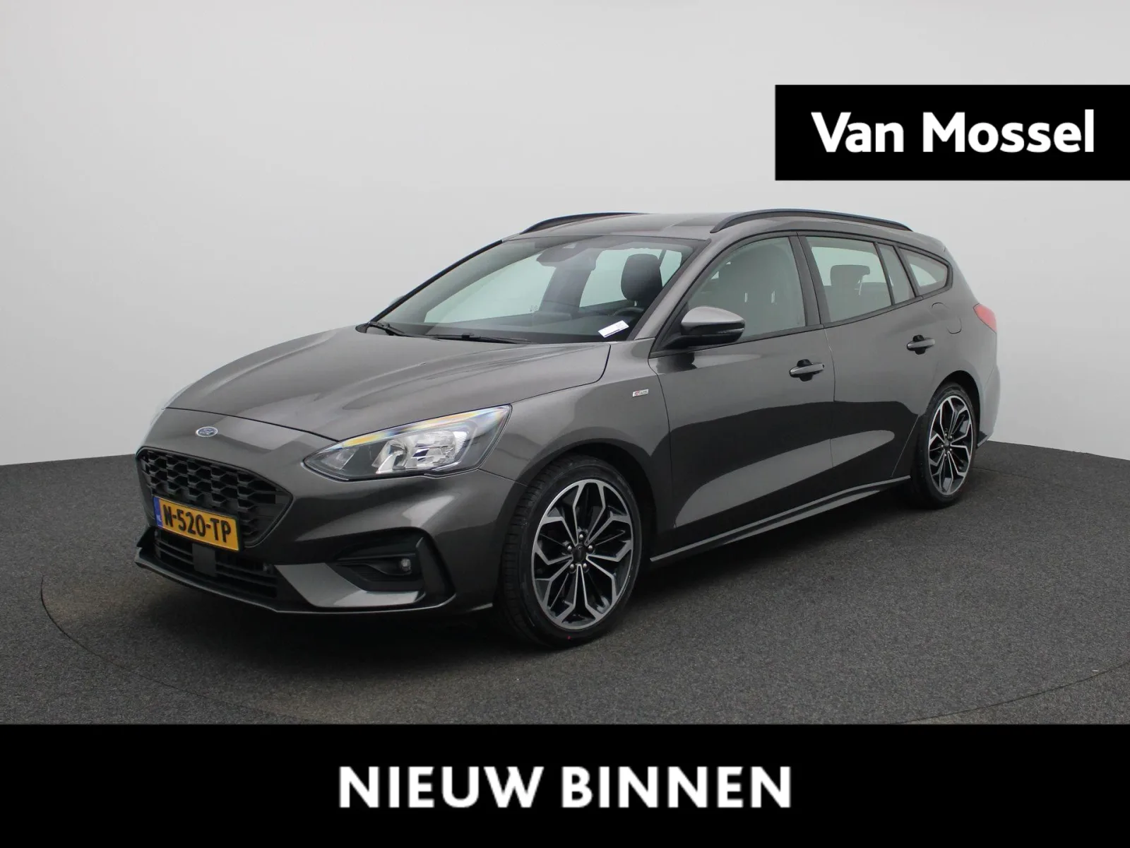 Ford Focus (2022) — foto 1