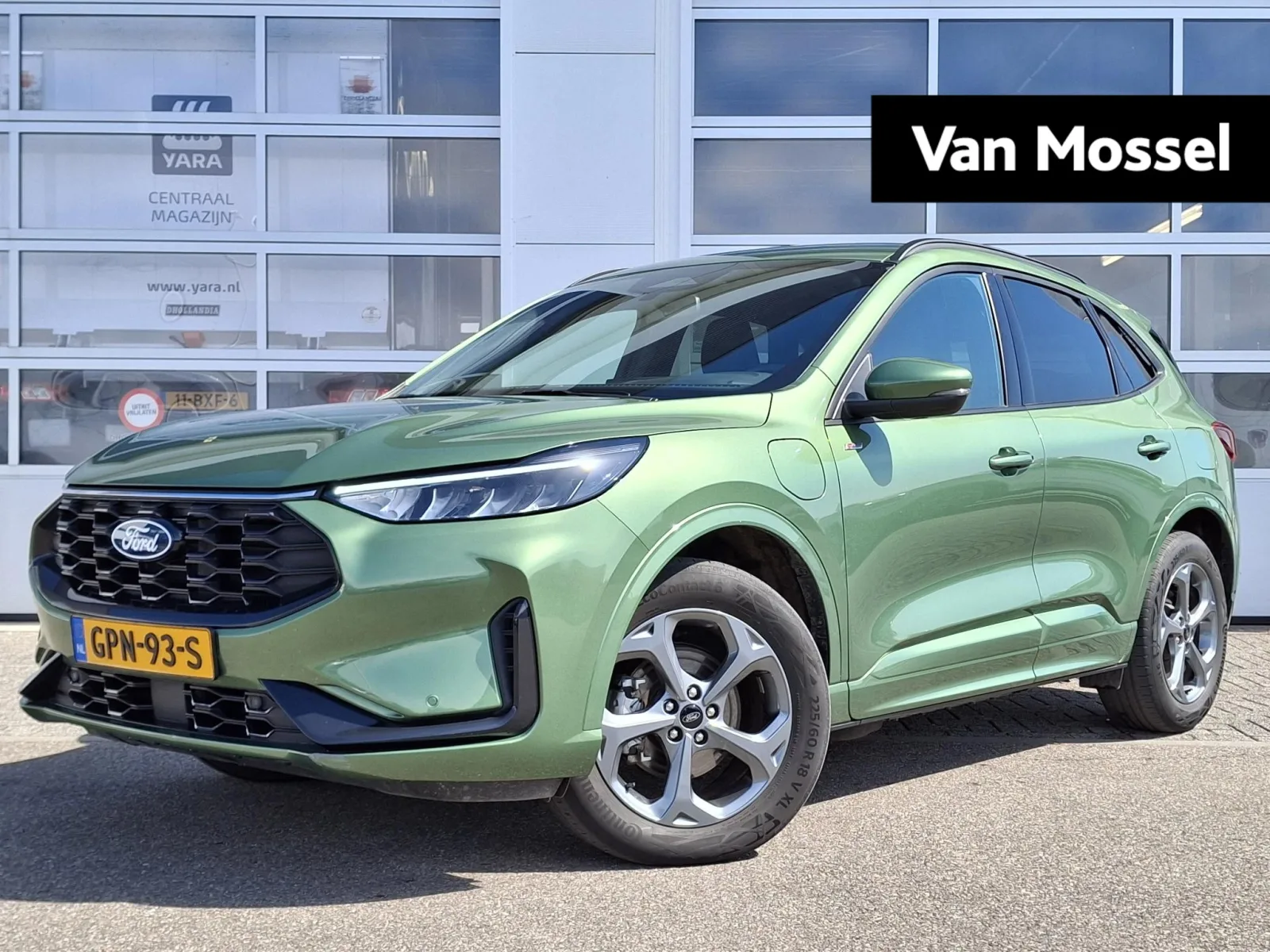 Ford Kuga (2024) — foto 1