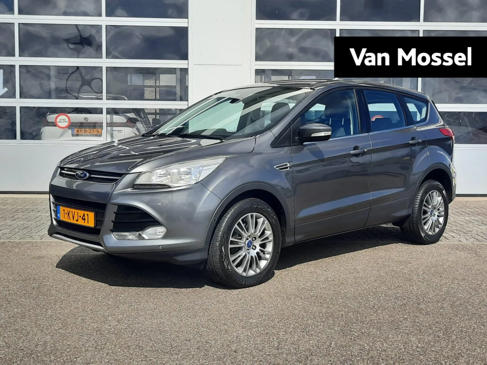 Ford Kuga (2013) — foto 1