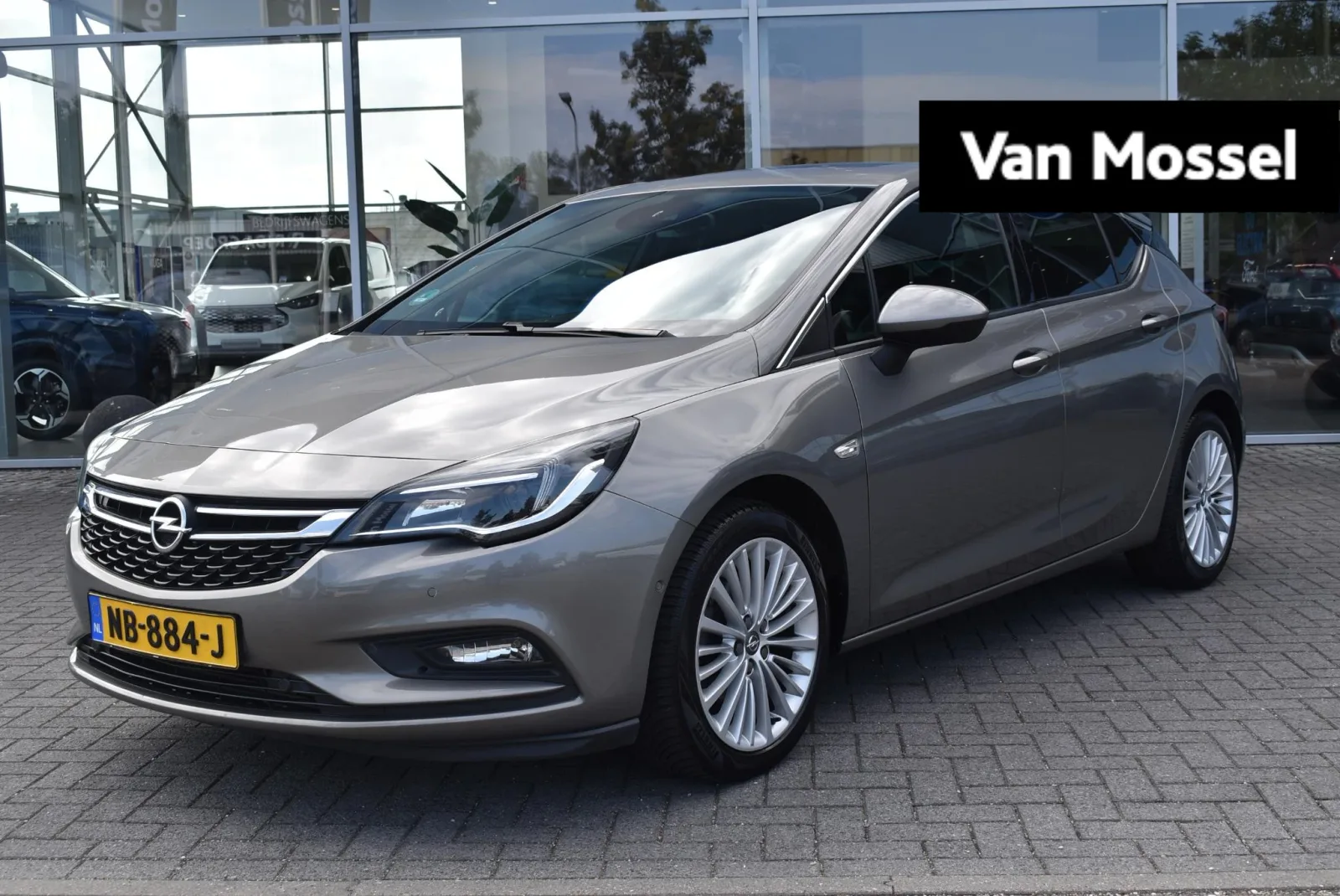 Opel Astra (2017) — foto 1