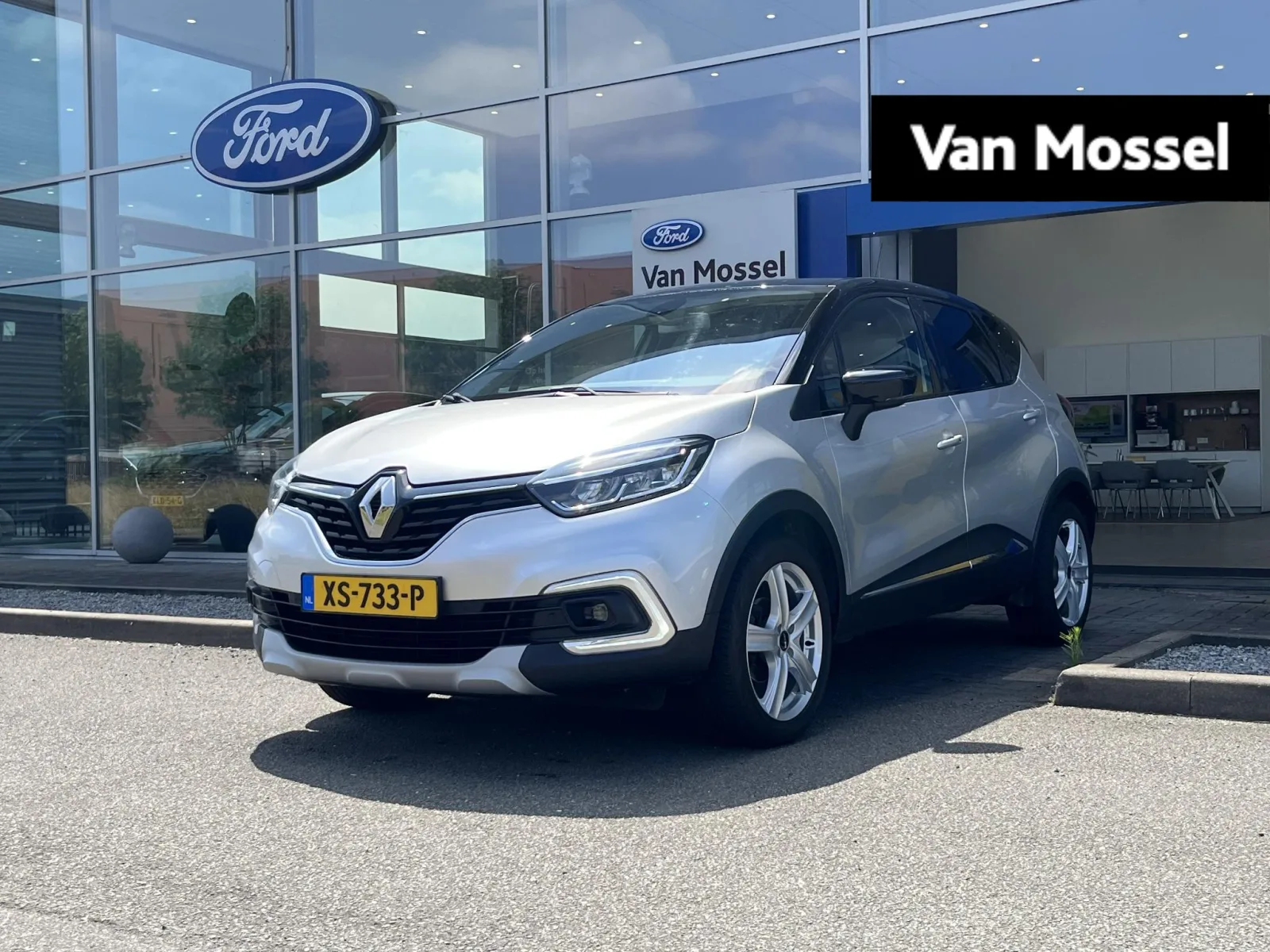 Renault Captur (2018) — foto 1