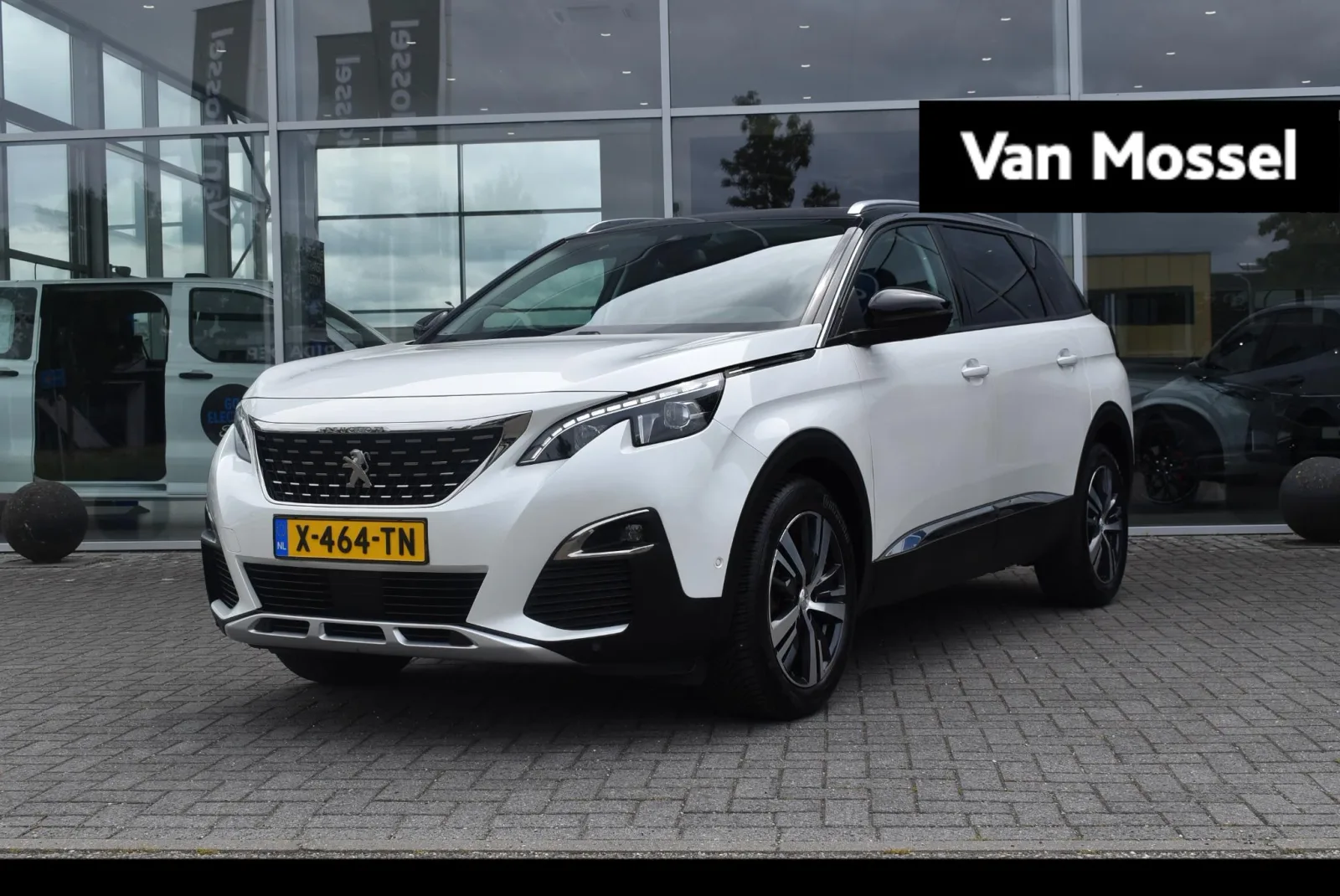 Peugeot 5008 (2018) — foto 1