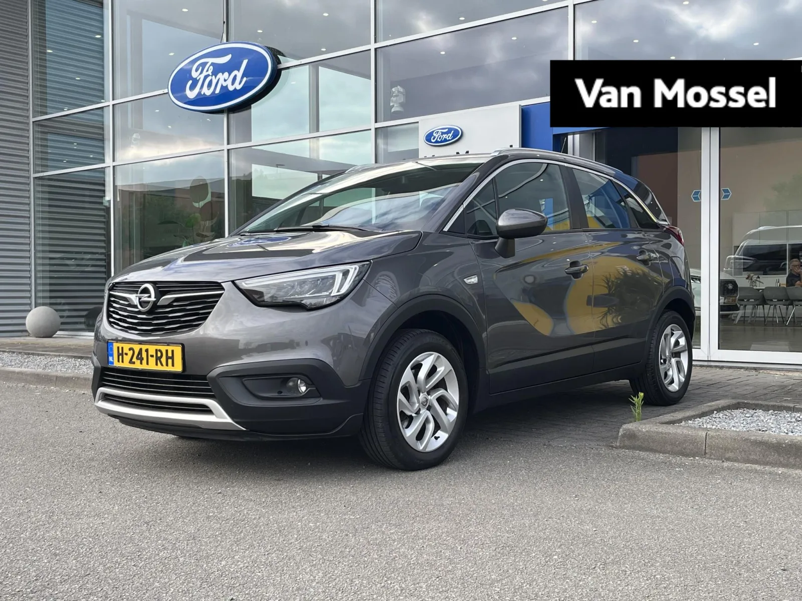 Opel Crossland X (2020) — foto 1