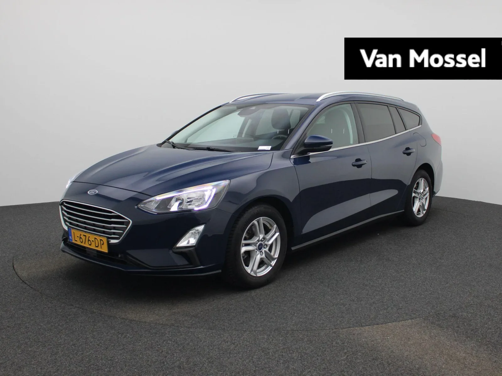 Ford Focus (2021) — foto 1