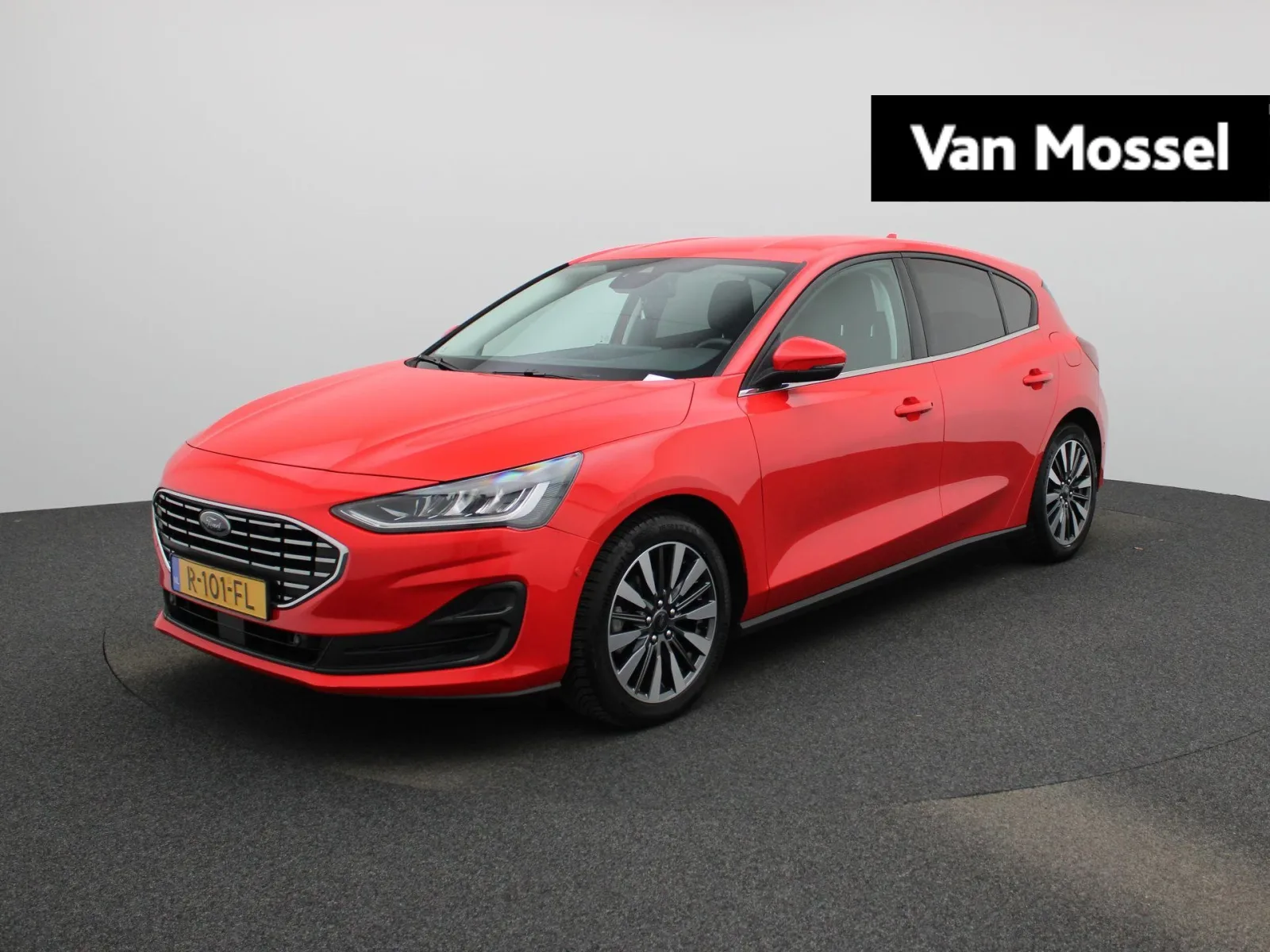 Ford Focus (2022) — foto 1