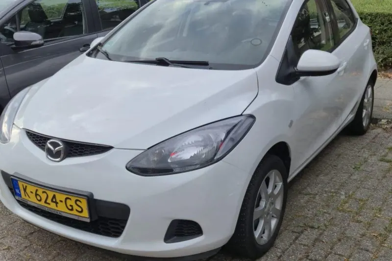 Mazda 2 (2009)