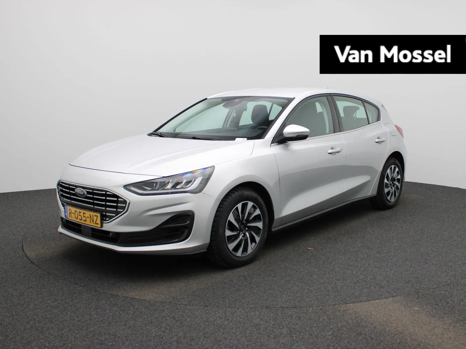 Ford Focus (2022) — foto 1