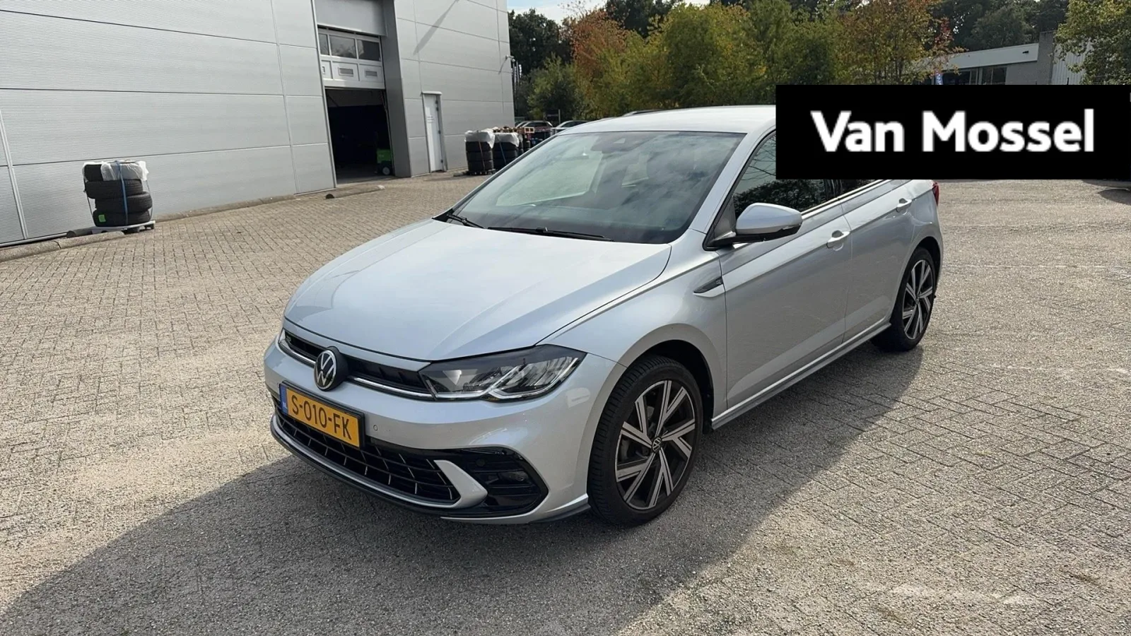 Volkswagen Polo (2023) — foto 1