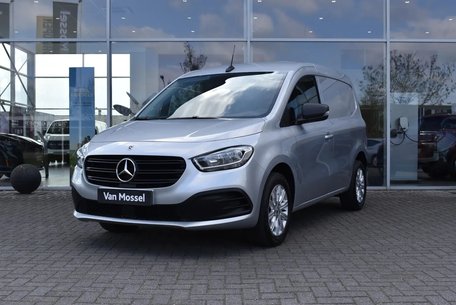 Mercedes-Benz Citan (2024) — foto 1