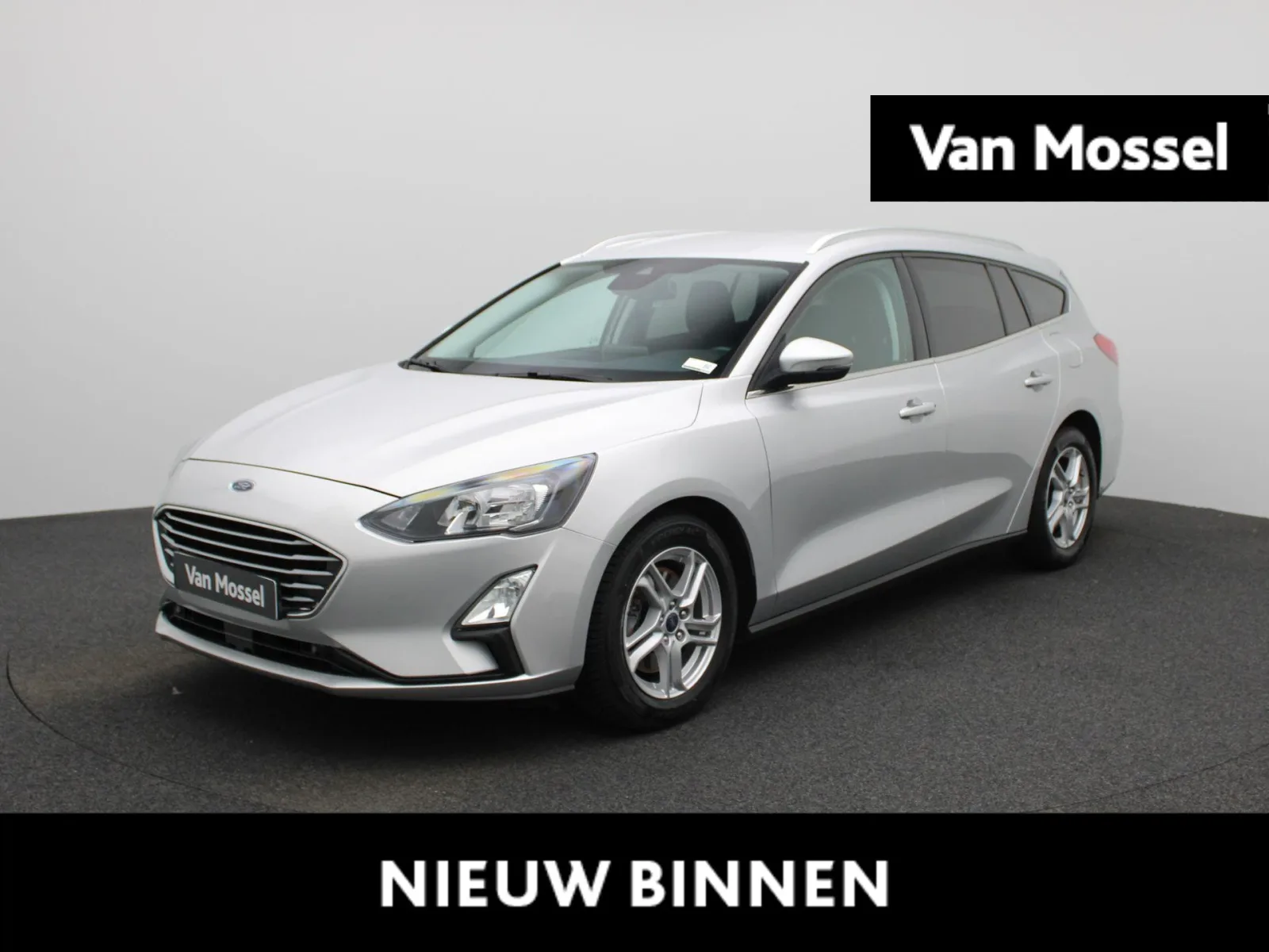 Ford Focus (2021) — foto 1