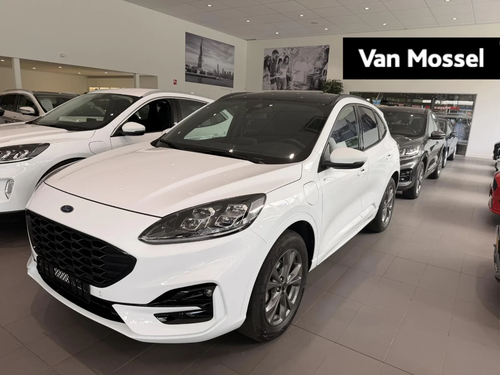 Ford Kuga (2023) — foto 1