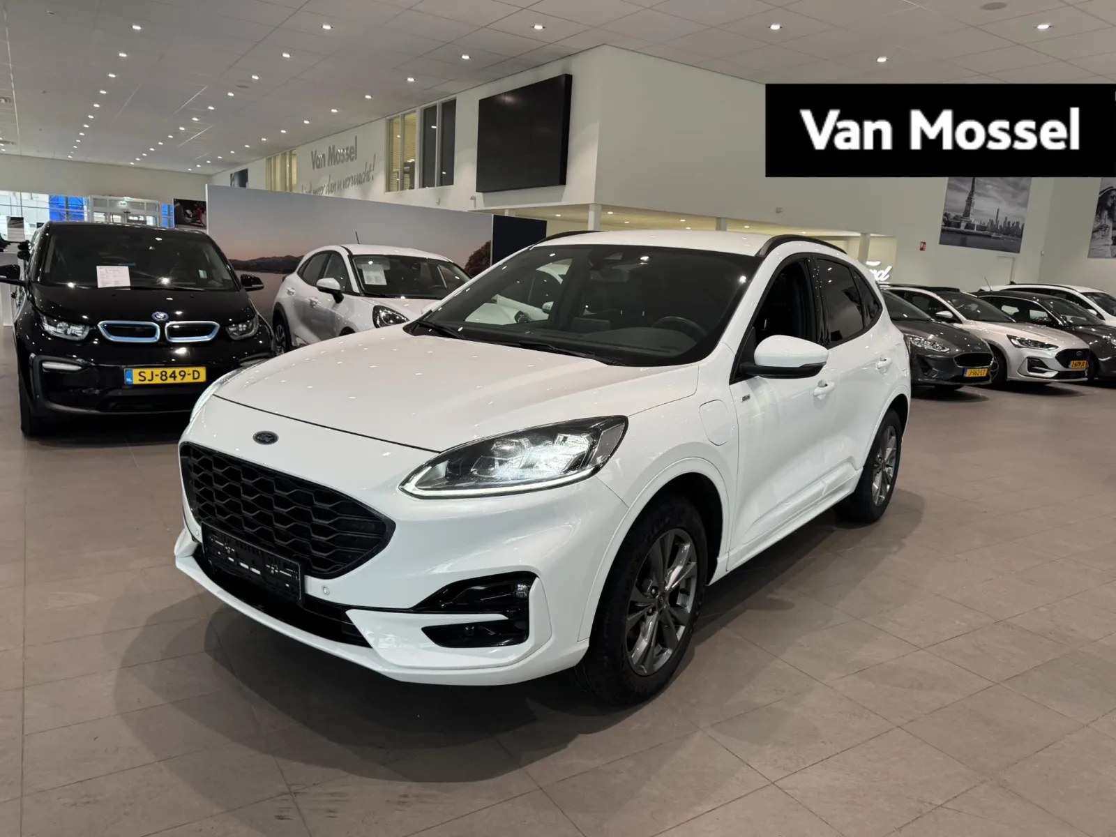 Ford Kuga (2021) — foto 1