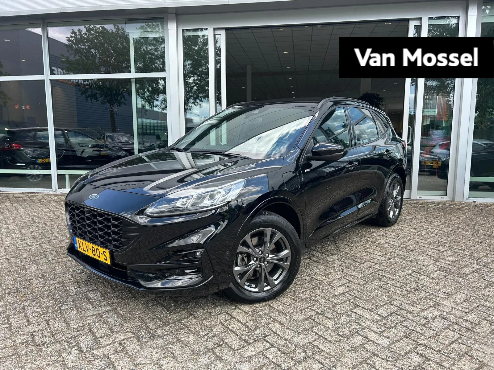 Ford Kuga (2021) — foto 1