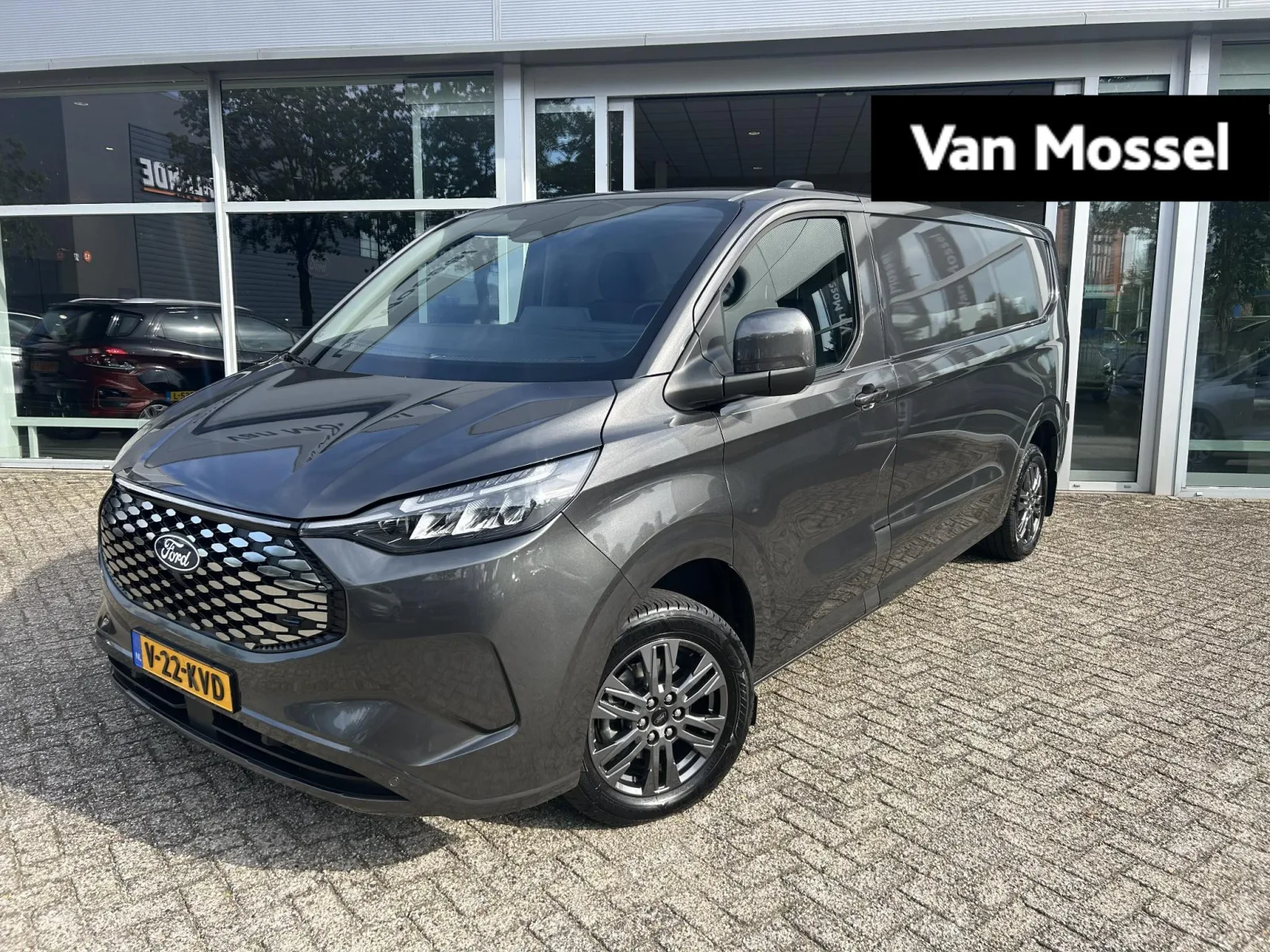 Ford E-Transit (2024) — foto 1