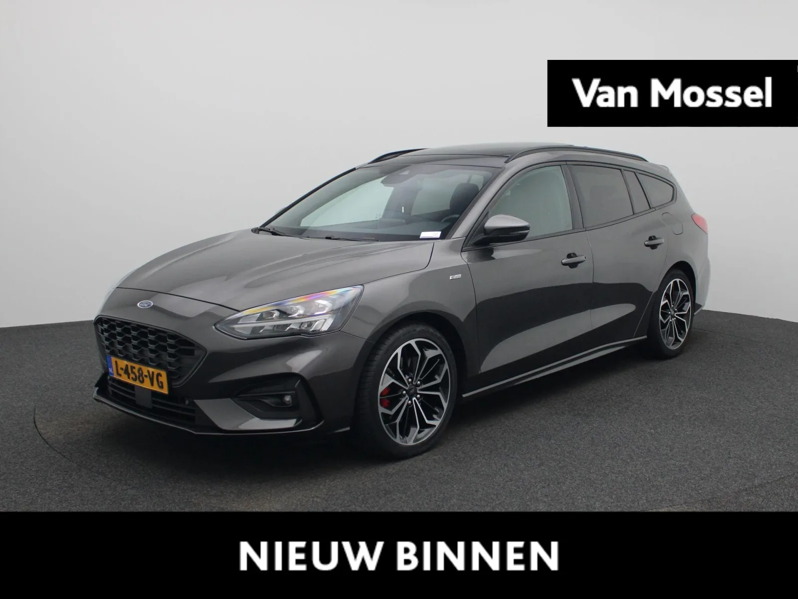 Ford Focus (2021) — foto 1