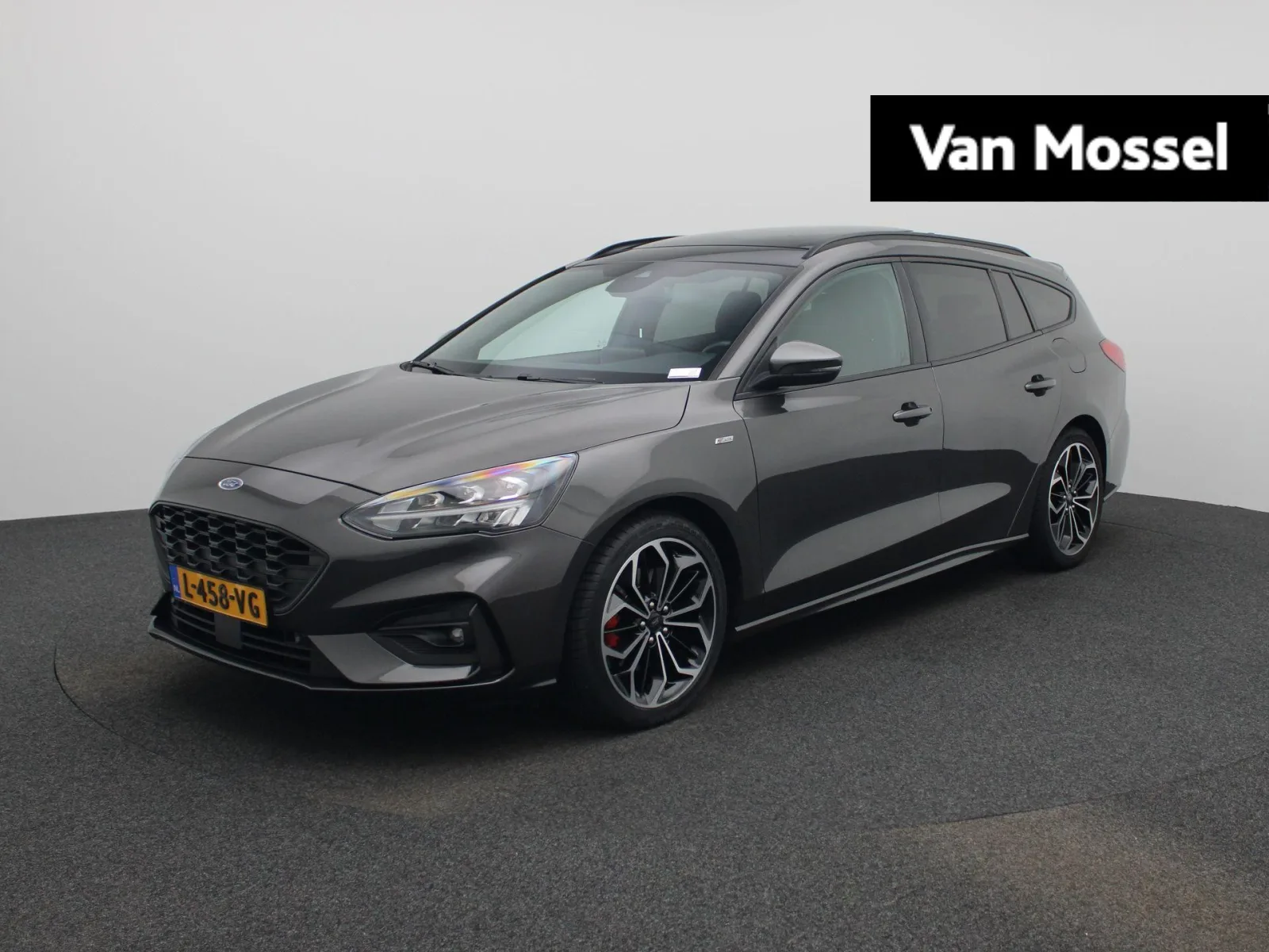 Ford Focus (2021) — foto 1