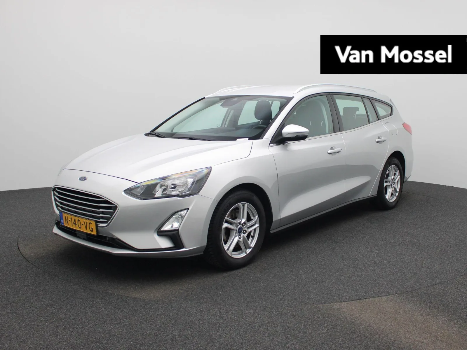 Ford Focus (2022) — foto 1