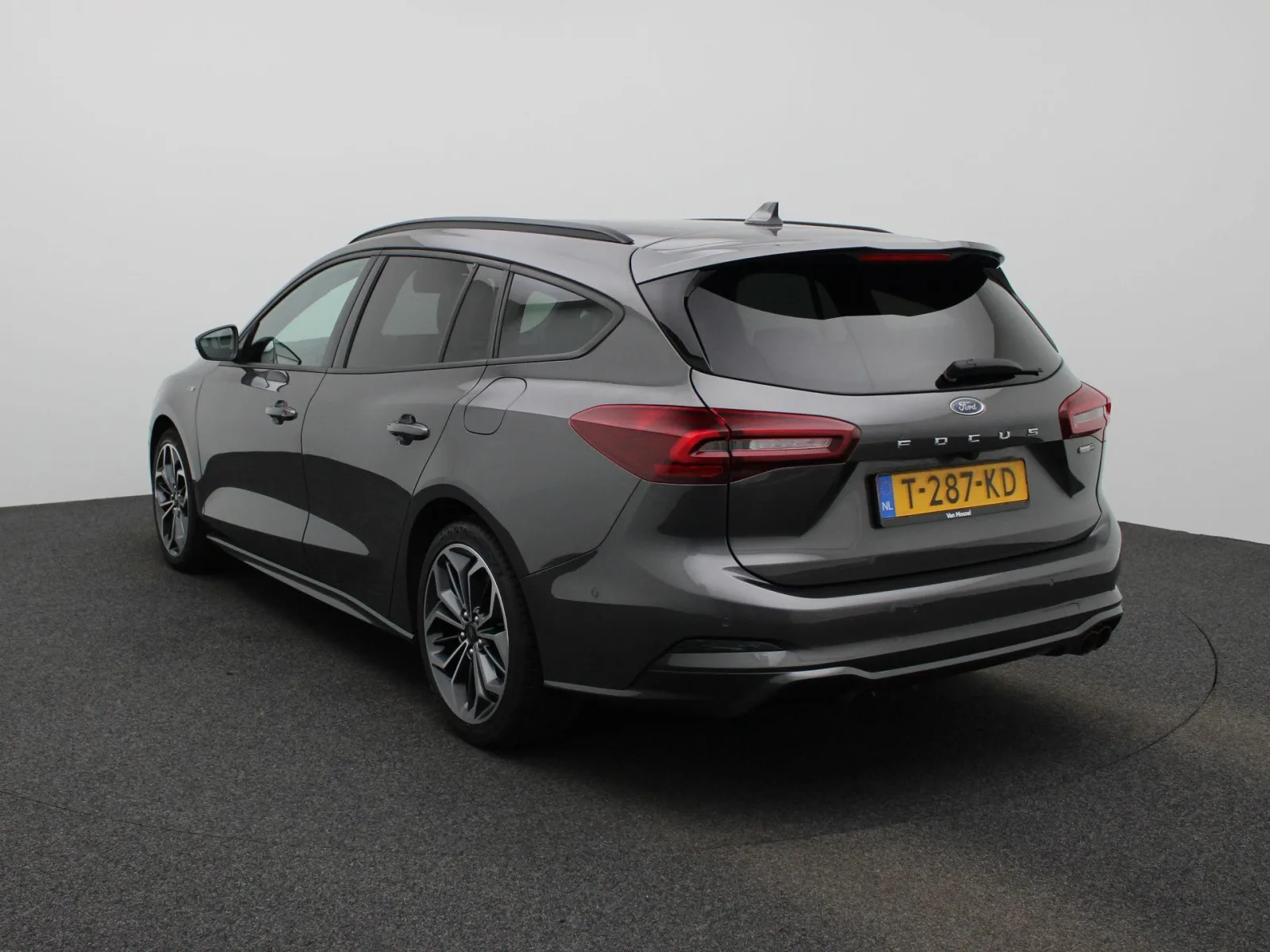 Ford Focus (2023) — foto 1