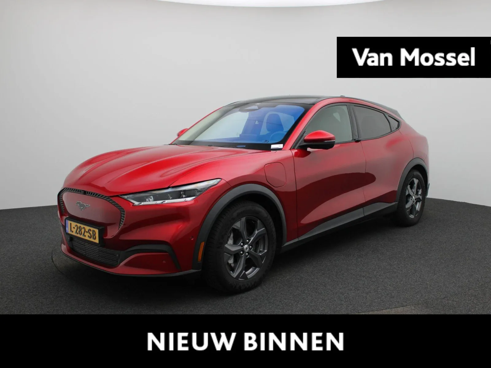 Ford Mustang Mach-E (2021) — foto 1