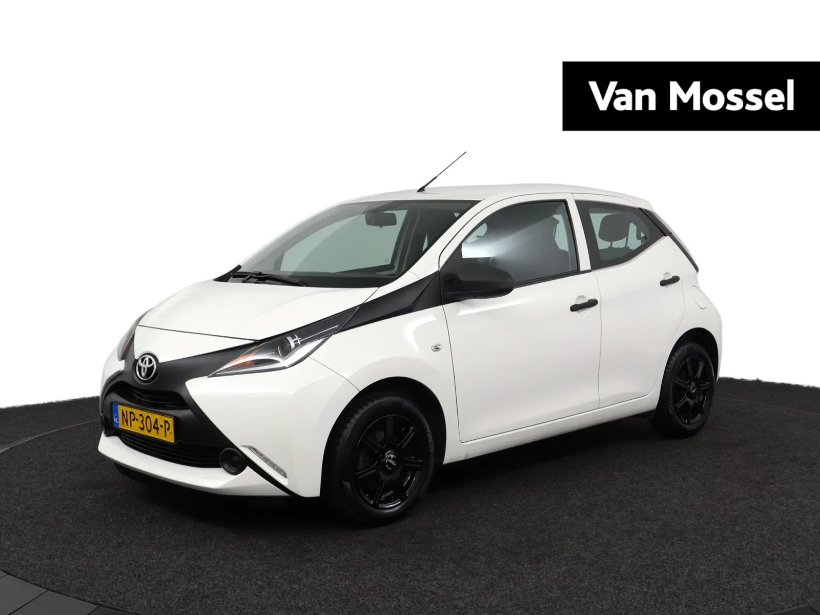 Toyota Aygo (2017) — foto 1