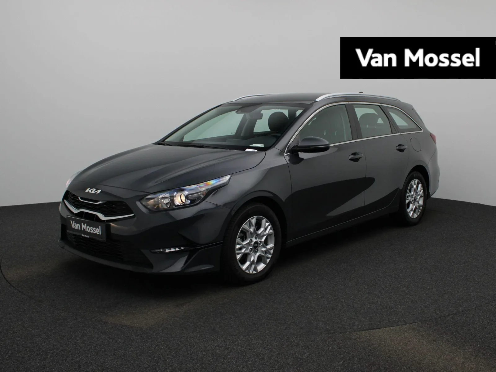 Kia Ceed Sportswagon (2024) — foto 1