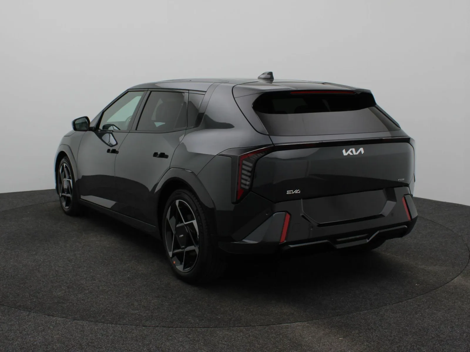 Kia EV4 (2026) — foto 1