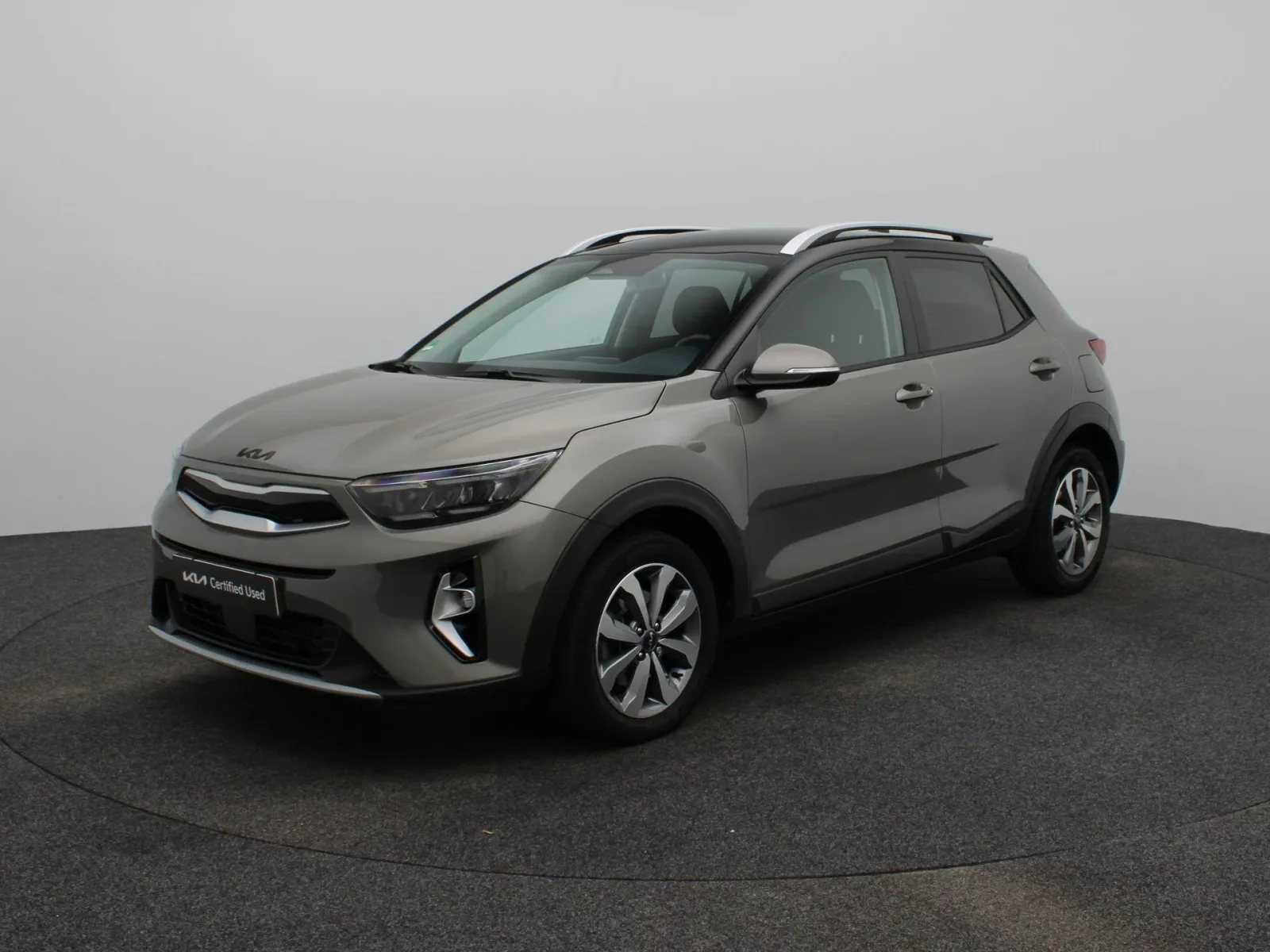 Kia Stonic (2023) — foto 1