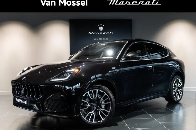 Maserati Grecale (2023)