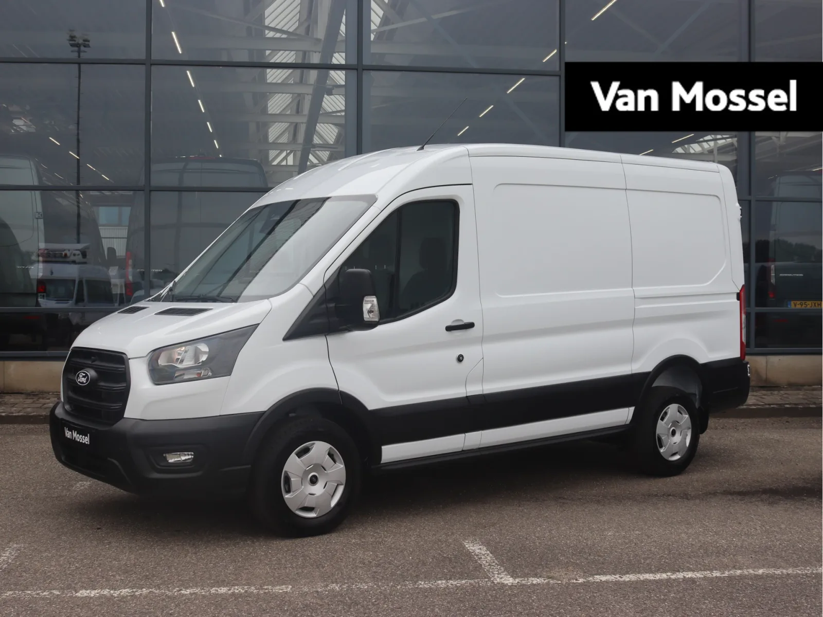 Ford Transit (2024) — foto 1