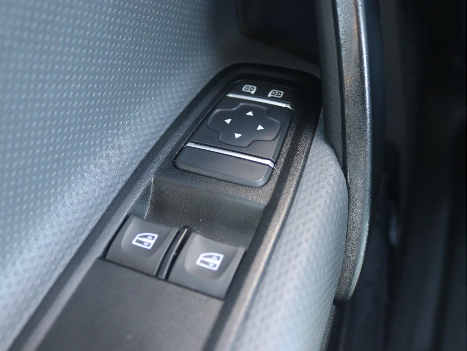 Mercedes-Benz eCitan (2025) — foto 1