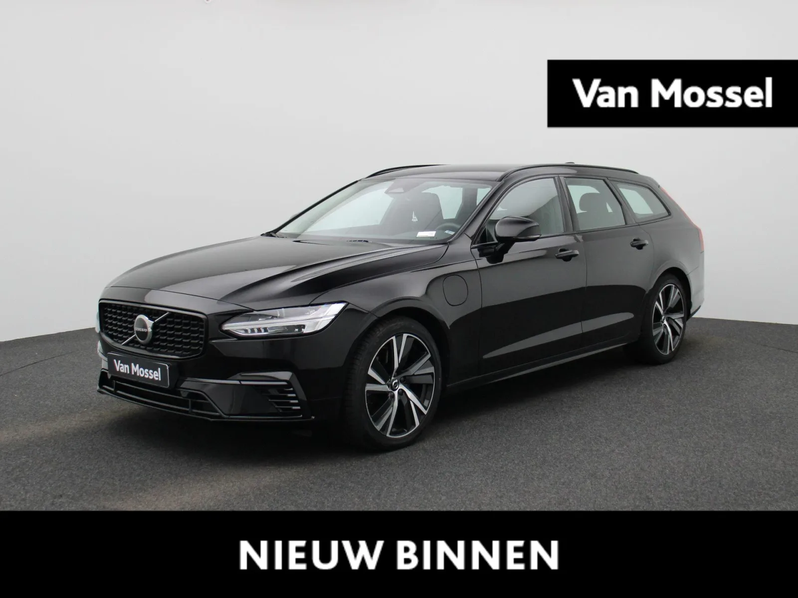 Volvo V90 (2023) — foto 1