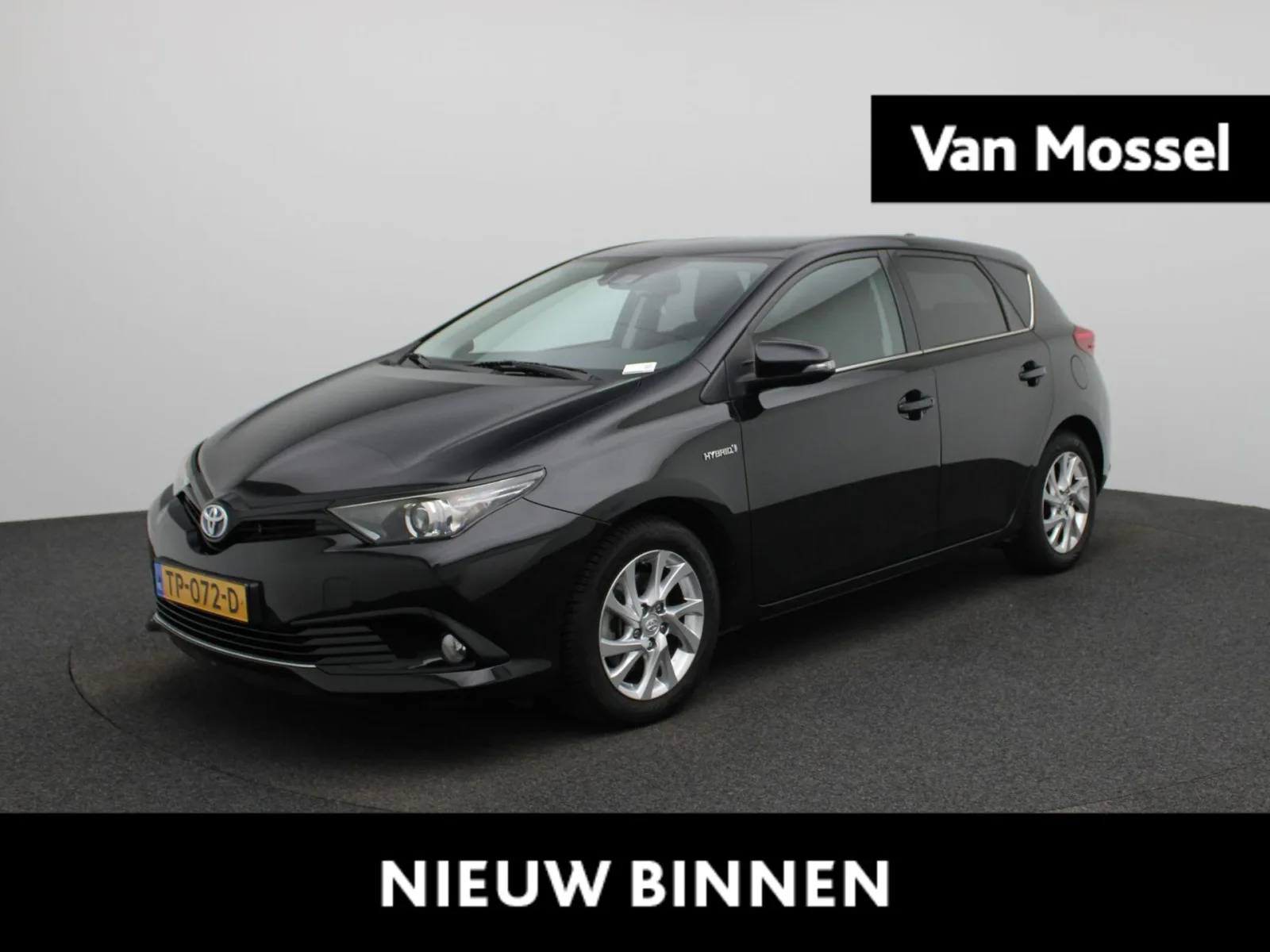 Toyota Auris (2018) — foto 1
