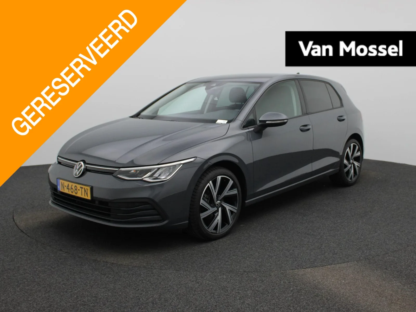 Volkswagen Golf (2022) — foto 1