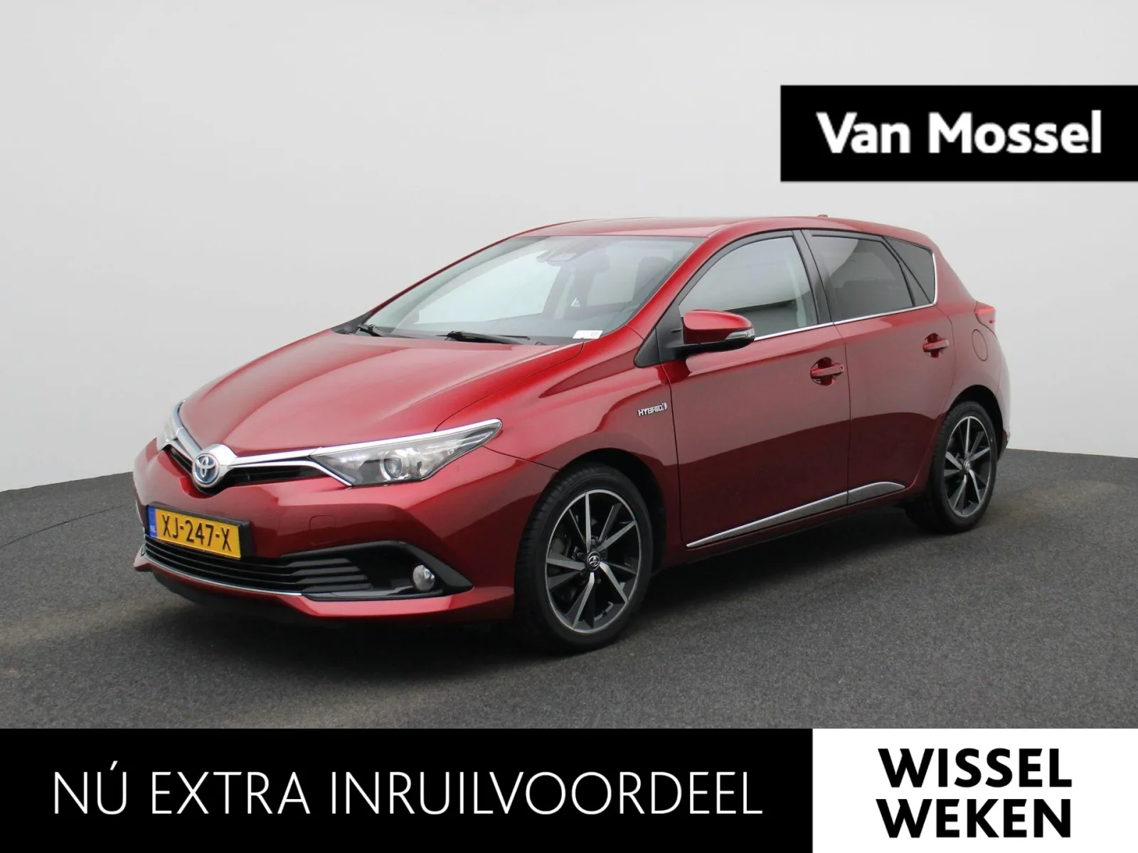 Toyota Auris (2017) — foto 1