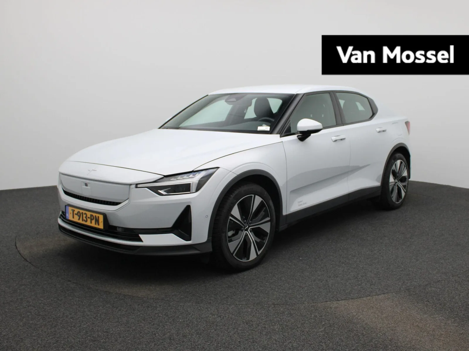Polestar 2 (2023) — foto 1
