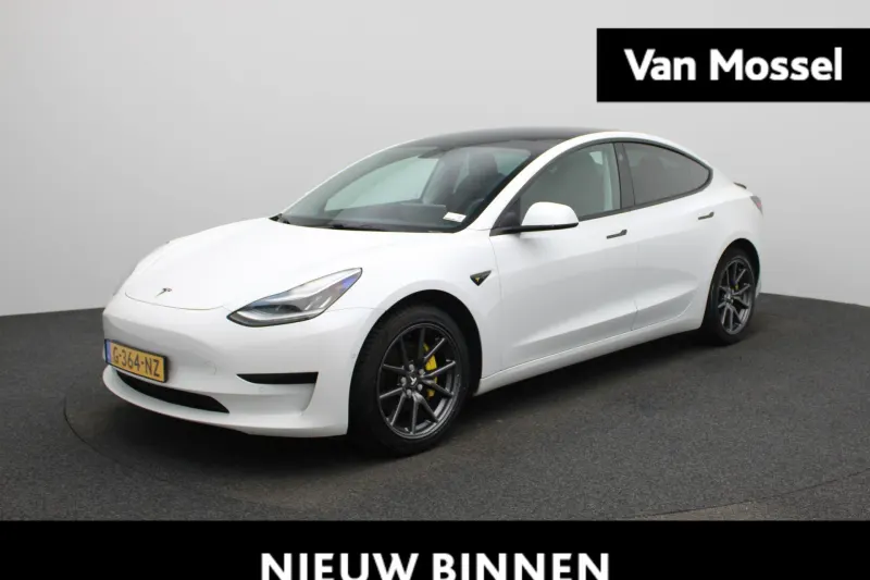 Tesla Model 3 (2019)