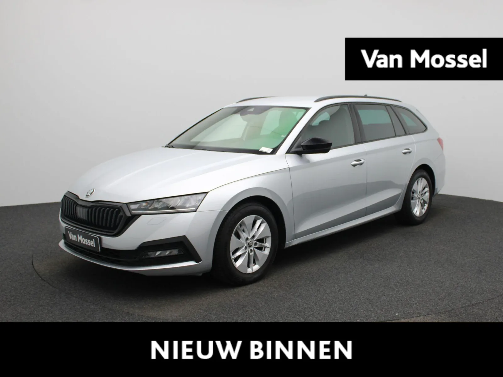 Škoda Octavia (2023) — foto 1