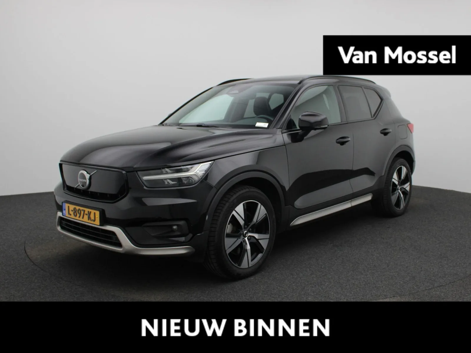 Volvo XC40 (2021) — foto 1